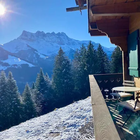 Un Pas Comme Les Autres! * Morgins