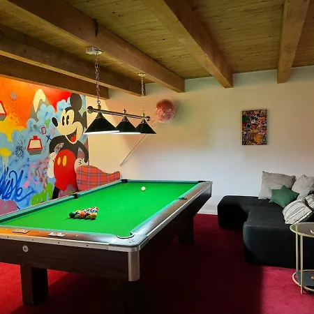 Chalet Un Pas Comme Les Autres!